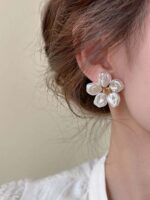 گوشواره طرح گل - تصویر 2